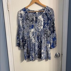 Spense Blue and White Relaxed Bell Sleeve Top